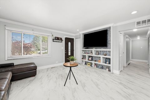 Tiny photo for 6315 W 83rd Place, Burbank, IL 60459 (MLS # 12532367)