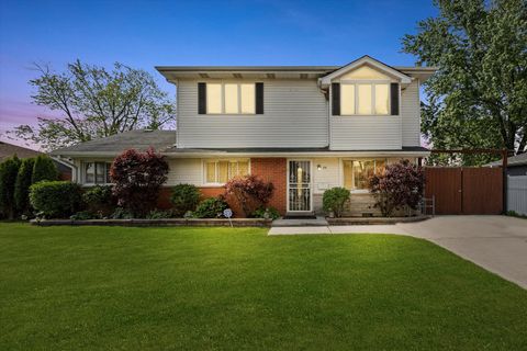 Tiny photo for 6315 W 83rd Place, Burbank, IL 60459 (MLS # 12532367)