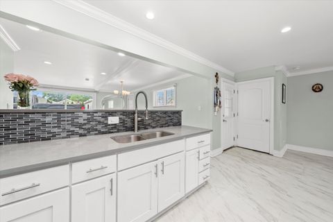 Tiny photo for 6315 W 83rd Place, Burbank, IL 60459 (MLS # 12532367)