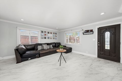 Tiny photo for 6315 W 83rd Place, Burbank, IL 60459 (MLS # 12532367)