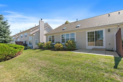 Tiny photo for 1108 E Danbury Drive, Cary, IL 60013 (MLS # 12469521)