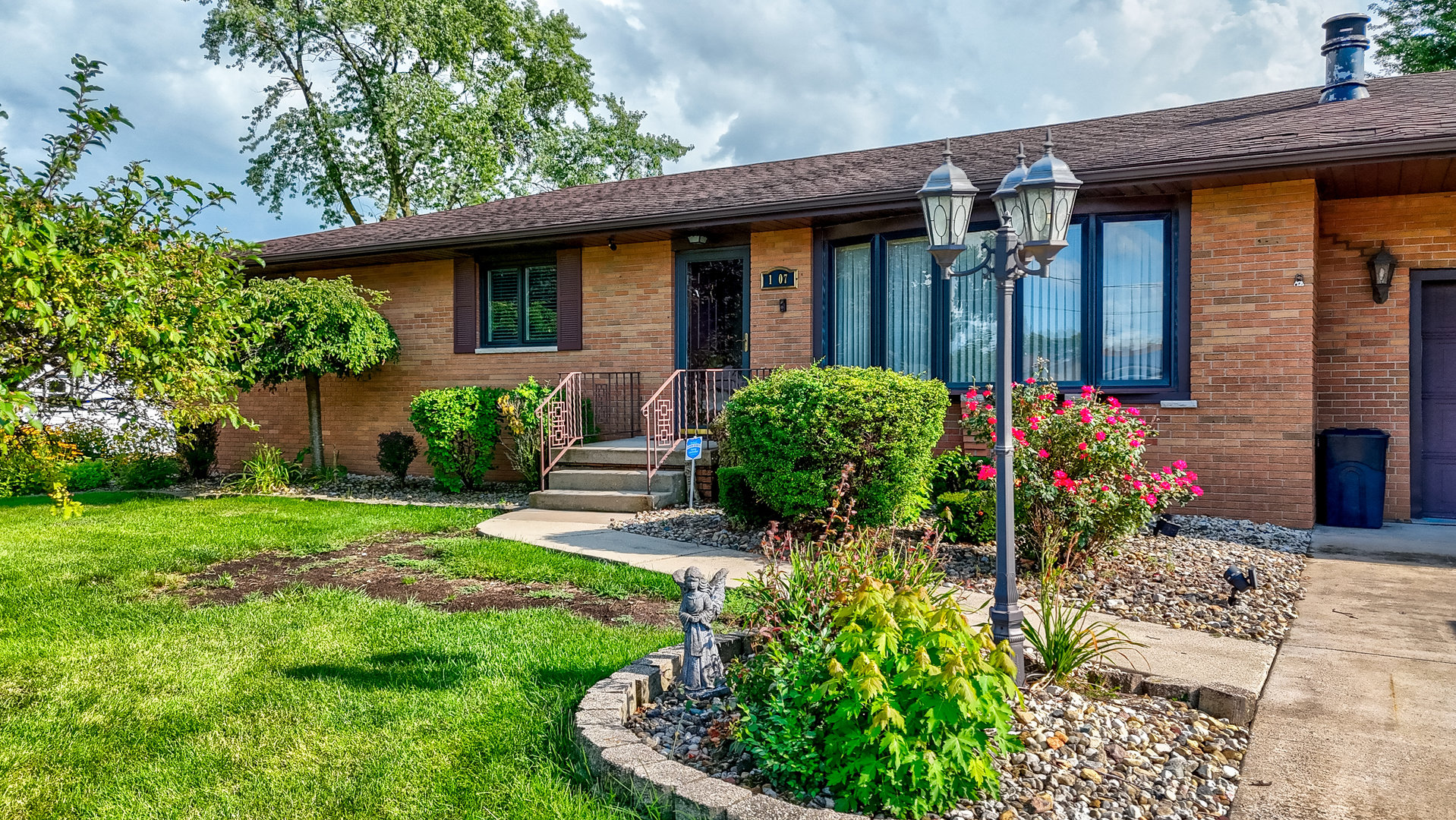 1407 Sharon Road