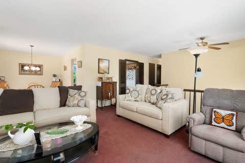 Tiny photo for 1140 Rosedale Lane, Hoffman Estates, IL 60169 (MLS # 12659065)