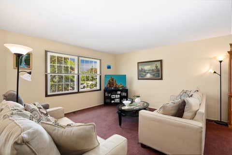 Tiny photo for 1140 Rosedale Lane, Hoffman Estates, IL 60169 (MLS # 12659065)