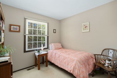 Tiny photo for 1140 Rosedale Lane, Hoffman Estates, IL 60169 (MLS # 12659065)