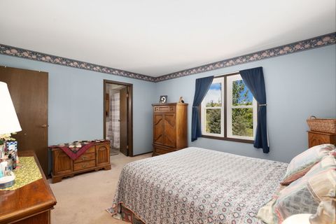 Tiny photo for 1140 Rosedale Lane, Hoffman Estates, IL 60169 (MLS # 12659065)