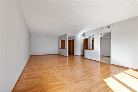 Tiny photo for 400 S Northwest Highway #301B, Park Ridge, IL 60068 (MLS # 12582119)