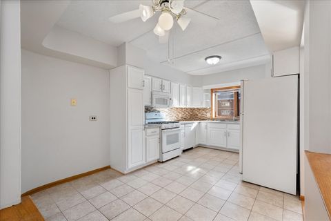 Tiny photo for 400 S Northwest Highway #301B, Park Ridge, IL 60068 (MLS # 12582119)