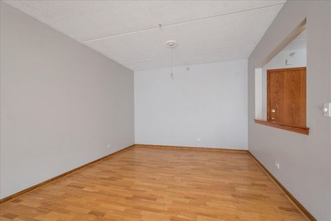 Tiny photo for 400 S Northwest Highway #301B, Park Ridge, IL 60068 (MLS # 12582119)