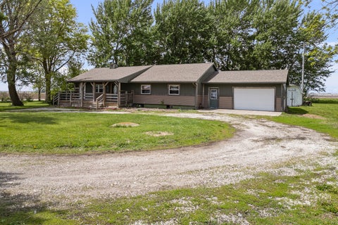 Tiny photo for 29546 N 750 Avenue, Kewanee, IL 61443 (MLS # 12657760)