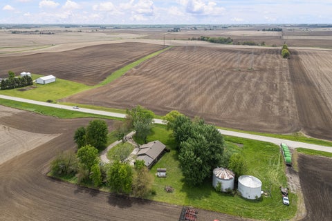 Tiny photo for 29546 N 750 Avenue, Kewanee, IL 61443 (MLS # 12657760)
