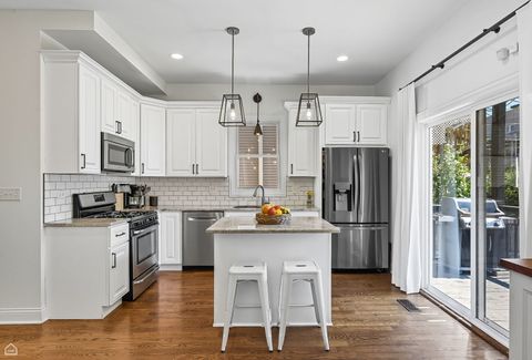 Tiny photo for 3219 W Dickens Avenue, Chicago, IL 60647 (MLS # 12466948)