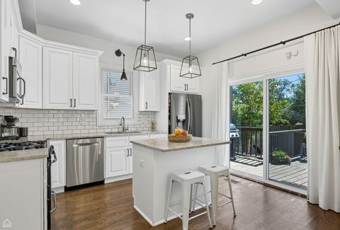Tiny photo for 3219 W Dickens Avenue, Chicago, IL 60647 (MLS # 12466948)