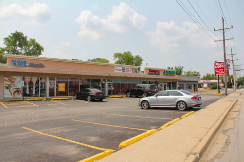 Tiny photo for 4731 Butterfield Road, Hillside, IL 60162 (MLS # 11842293)