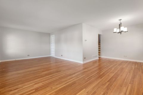 Tiny photo for 2032 N Wainwright Court, Palatine, IL 60074 (MLS # 12488288)