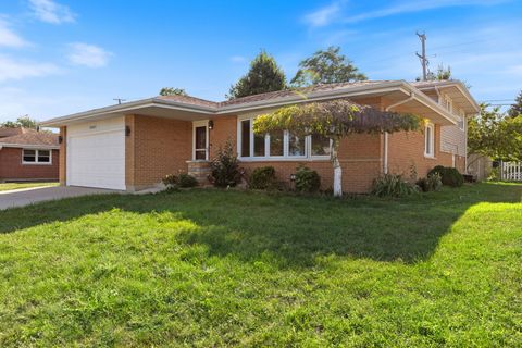 Tiny photo for 2032 N Wainwright Court, Palatine, IL 60074 (MLS # 12488288)