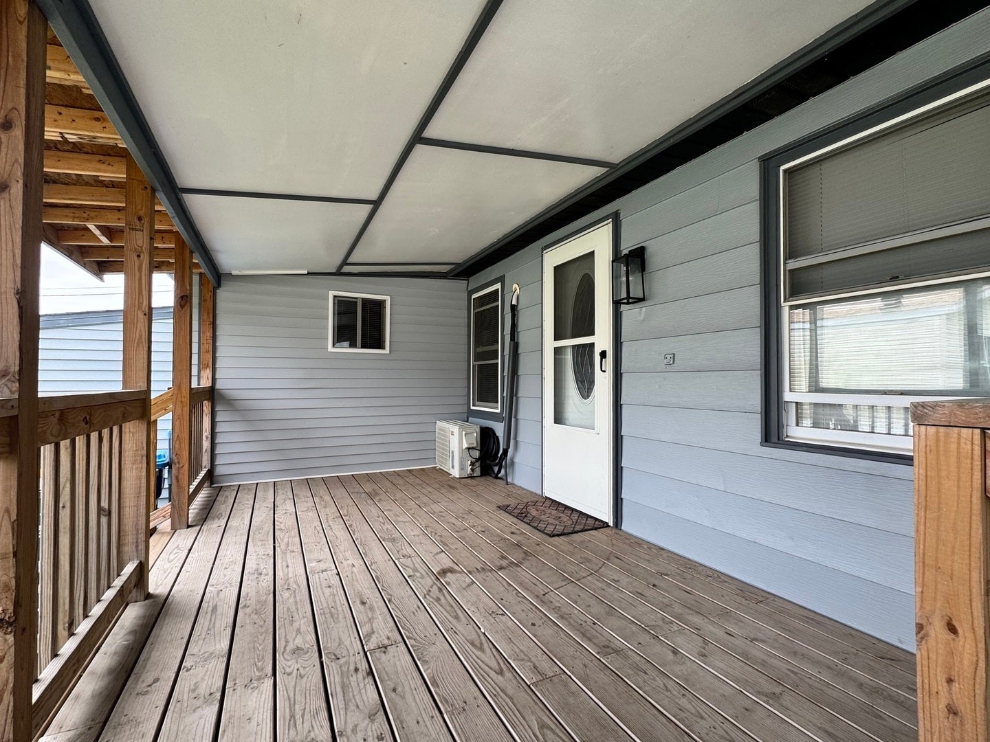 106 Redwood Manor