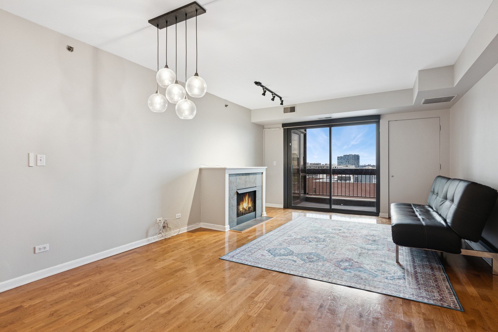 1212 N Wells Street 1005