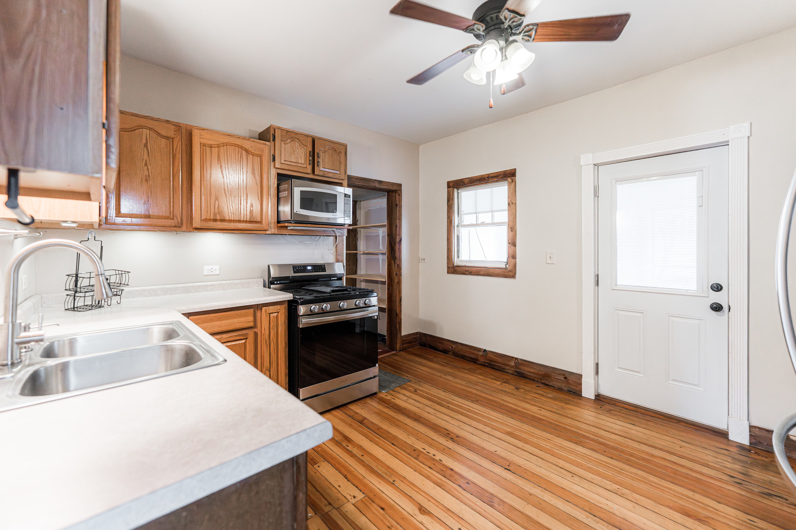 324 N 6th Street