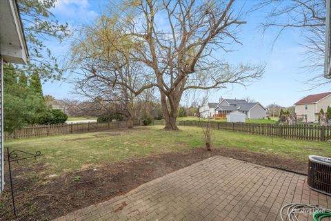 Tiny photo for 778 Village Road, Crystal Lake, IL 60014 (MLS # 12604960)