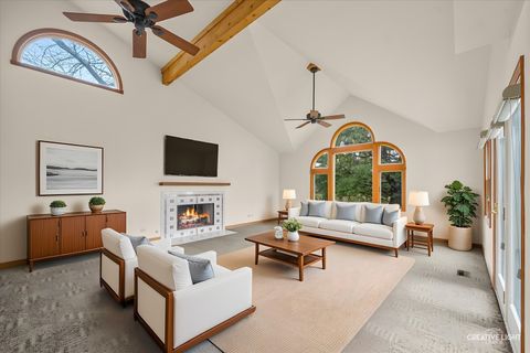 Tiny photo for 778 Village Road, Crystal Lake, IL 60014 (MLS # 12604960)