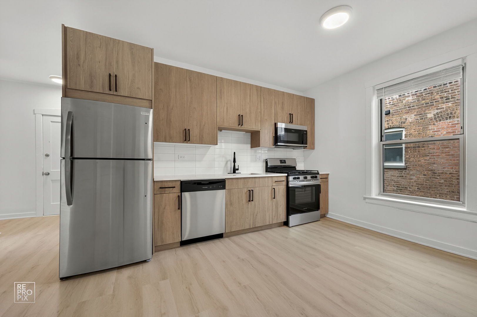 6975 N Bell Avenue 2