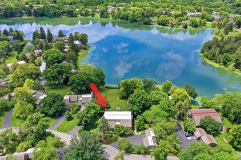 Tiny photo for 640 Old Barn Road #C, Lake Barrington, IL 60010 (MLS # 12684971)