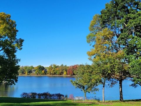 Tiny photo for 640 Old Barn Road #C, Lake Barrington, IL 60010 (MLS # 12684971)