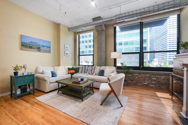 130 S CANAL Street 217