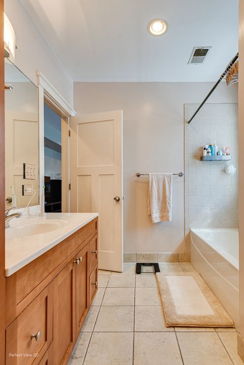Tiny photo for 2111 W ARTHUR Avenue #1S, Chicago, IL 60645 (MLS # 12456924)