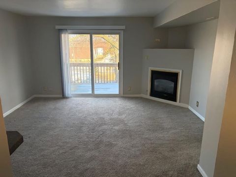 Tiny photo for 1855 TALL OAKS Drive #3301, Aurora, IL 60505 (MLS # 12685743)