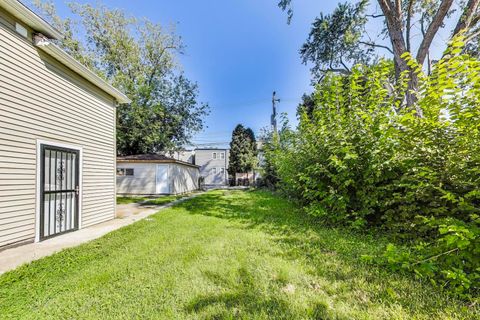 Tiny photo for 5828 W Iowa Street, Chicago, IL 60651 (MLS # 12463282)