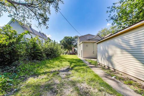 Tiny photo for 5828 W Iowa Street, Chicago, IL 60651 (MLS # 12463282)
