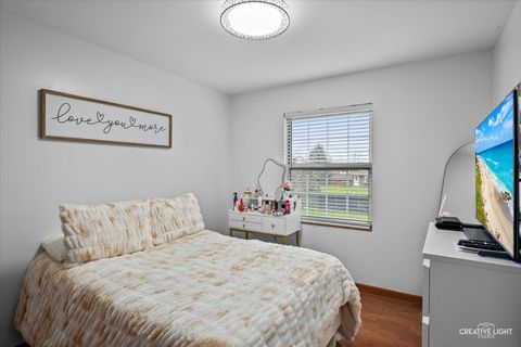Tiny photo for 220 Braemar Glen, Bolingbrook, IL 60440 (MLS # 12461672)