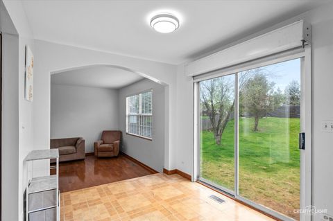 Tiny photo for 220 Braemar Glen, Bolingbrook, IL 60440 (MLS # 12461672)