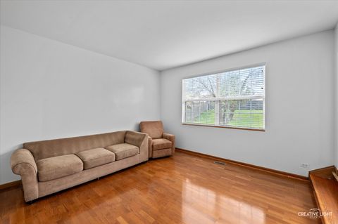 Tiny photo for 220 Braemar Glen, Bolingbrook, IL 60440 (MLS # 12461672)
