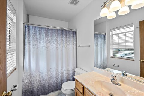 Tiny photo for 220 Braemar Glen, Bolingbrook, IL 60440 (MLS # 12461672)