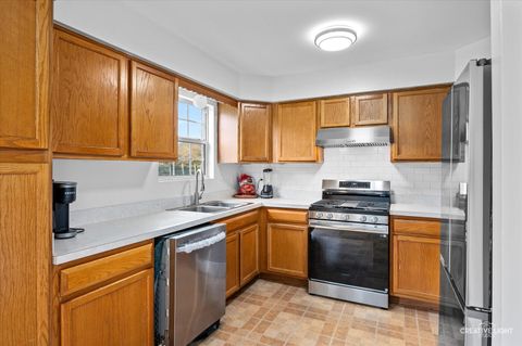 Tiny photo for 220 Braemar Glen, Bolingbrook, IL 60440 (MLS # 12461672)