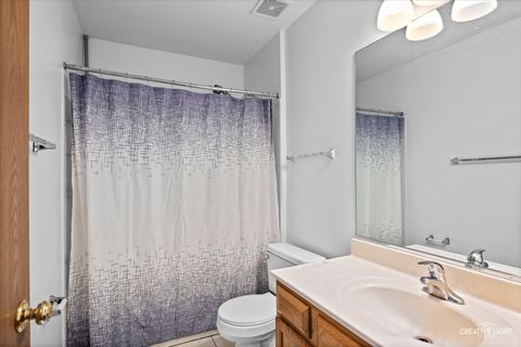 Tiny photo for 220 Braemar Glen, Bolingbrook, IL 60440 (MLS # 12461672)