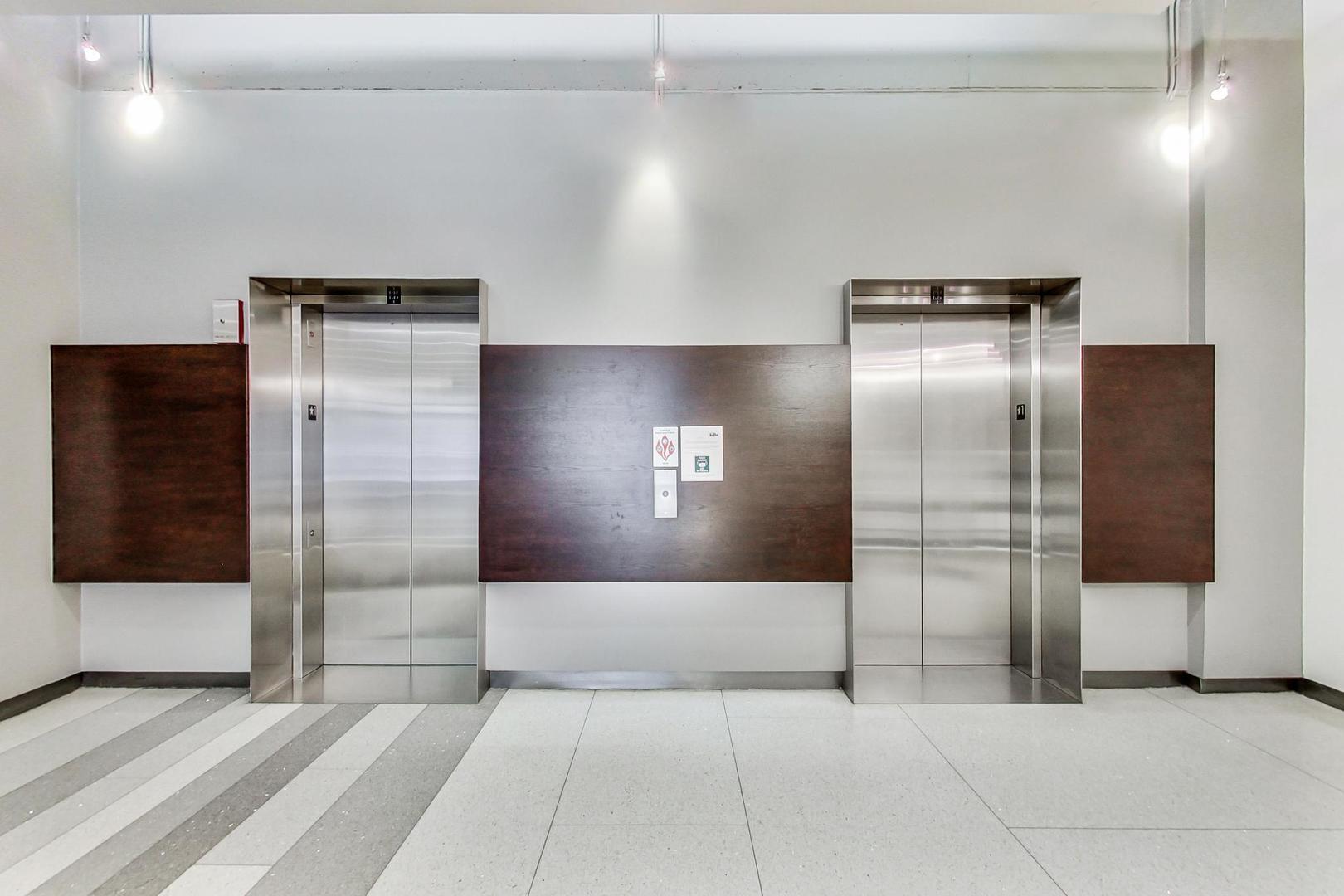 1305 S Michigan Avenue 1606