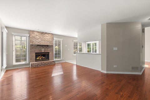 Tiny photo for 5000 Vernon Park Place, Lisle, IL 60532 (MLS # 12748976)