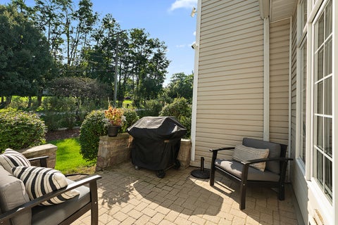 Tiny photo for 5000 Vernon Park Place, Lisle, IL 60532 (MLS # 12748976)