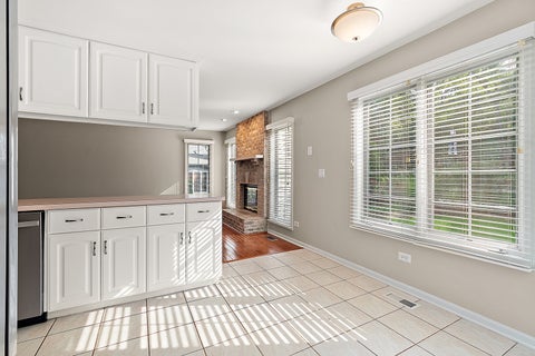 Tiny photo for 5000 Vernon Park Place, Lisle, IL 60532 (MLS # 12748976)