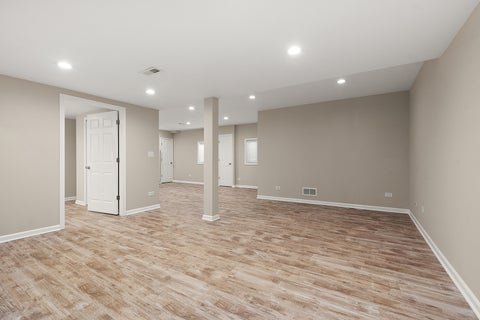 Tiny photo for 5000 Vernon Park Place, Lisle, IL 60532 (MLS # 12748976)