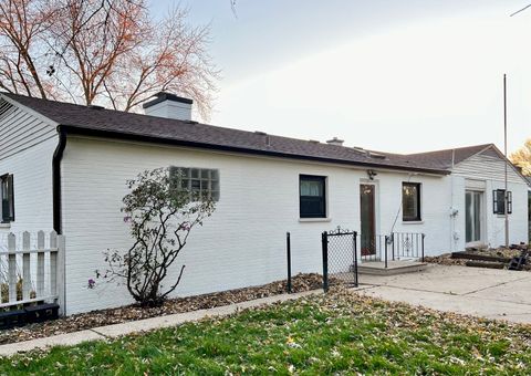 Tiny photo for 705 W Fabyan Parkway, Geneva, IL 60134 (MLS # 12489333)