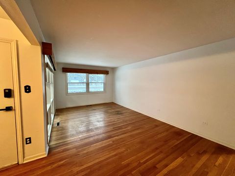 Tiny photo for 705 W Fabyan Parkway, Geneva, IL 60134 (MLS # 12489333)