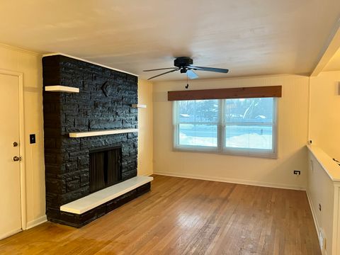 Tiny photo for 705 W Fabyan Parkway, Geneva, IL 60134 (MLS # 12489333)