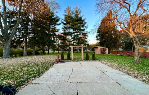 Tiny photo for 705 W Fabyan Parkway, Geneva, IL 60134 (MLS # 12489333)