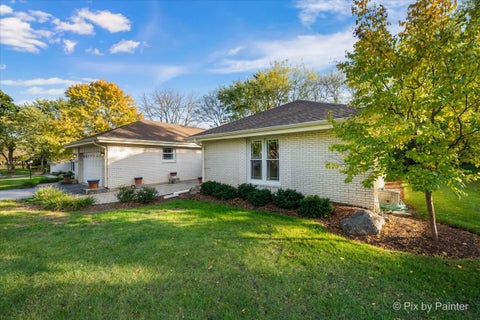 Tiny photo for 994 Commonwealth Court, Barrington, IL 60010 (MLS # 12790195)