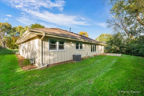 Tiny photo for 994 Commonwealth Court, Barrington, IL 60010 (MLS # 12790195)